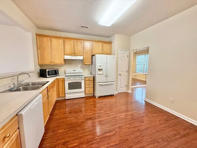 Foto del edificio - 8002 Neches Ln