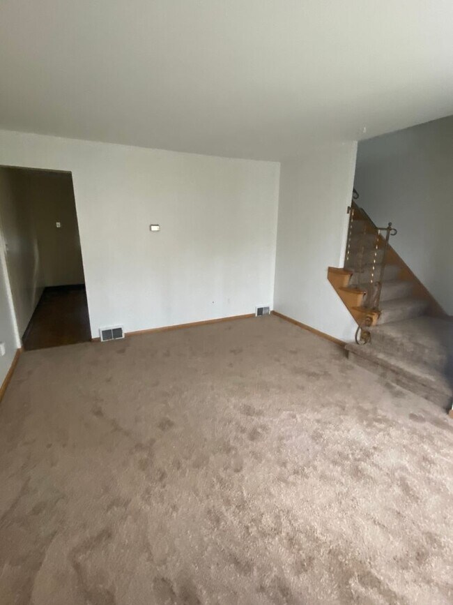 Foto del edificio - Maple Heights Townhome