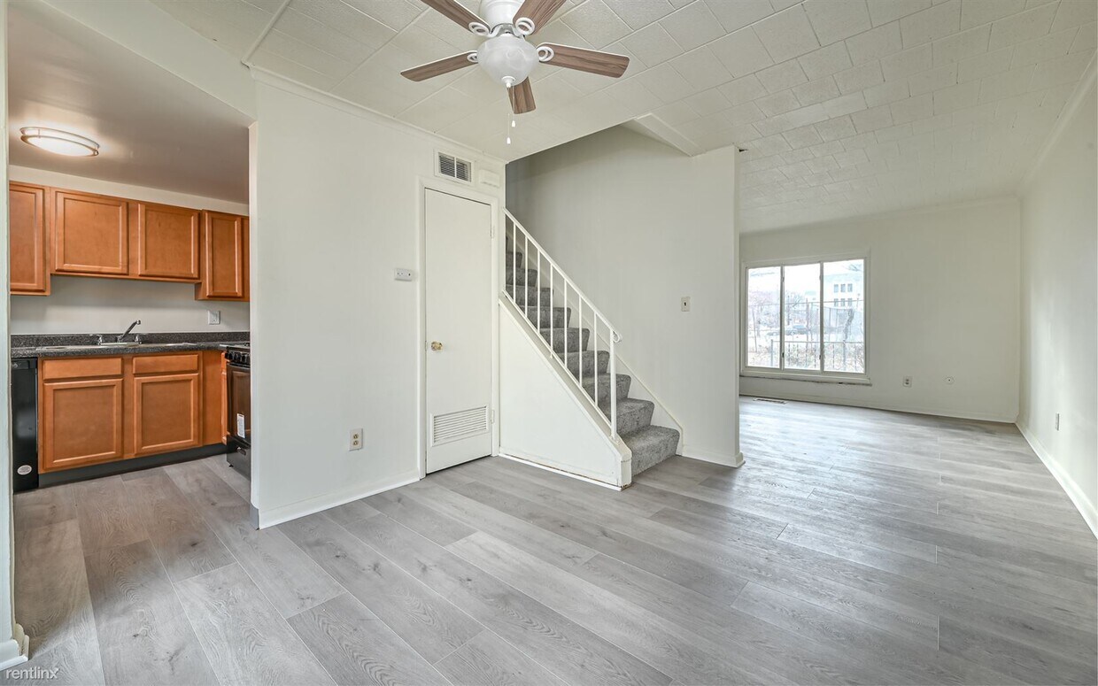 Foto principal - 3 br, 1 bath House - 5716 Rural St