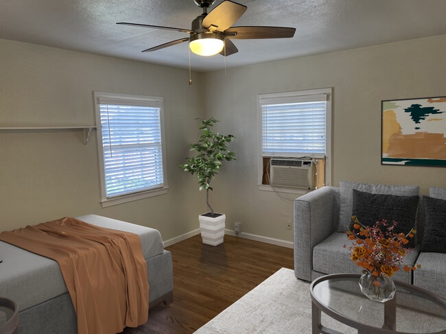 3213 L St- Studio - L St Apartments