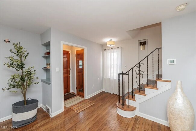 Foto del edificio - 2207 Brockway Rd