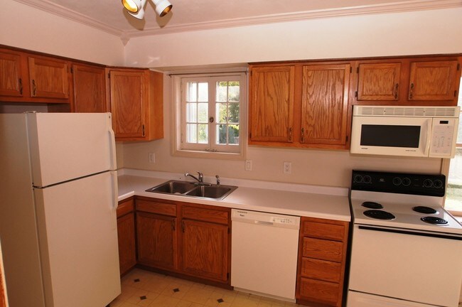 Building Photo - 511 N 41st Ave