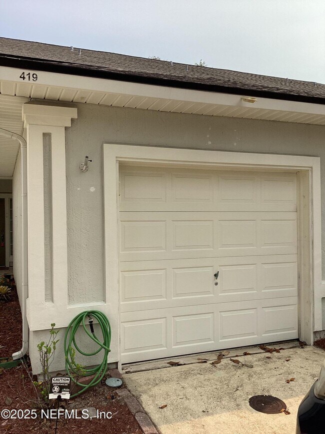 Foto del edificio - 419 Southern Branch Ln