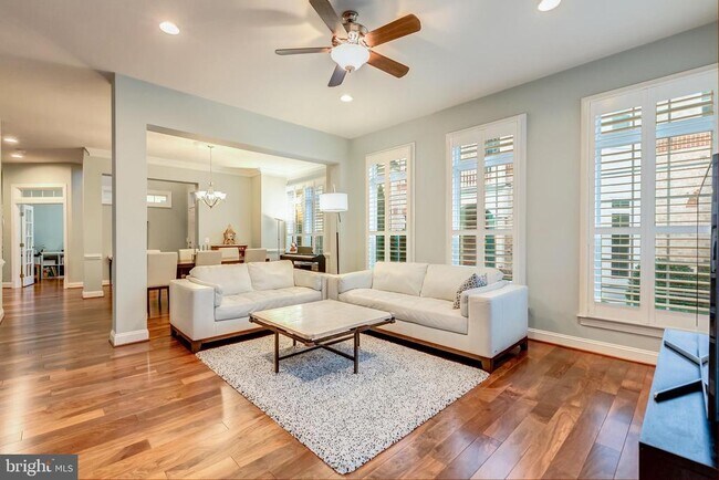 Foto del edificio - 3873 Billberry Dr