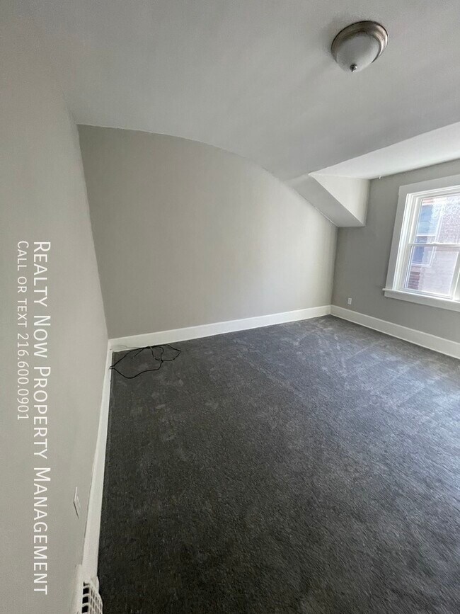Foto del edificio - 3540 Trent Ave