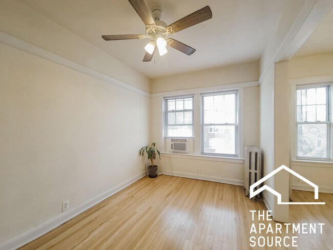 Foto del edificio - 5107 N Winchester Ave