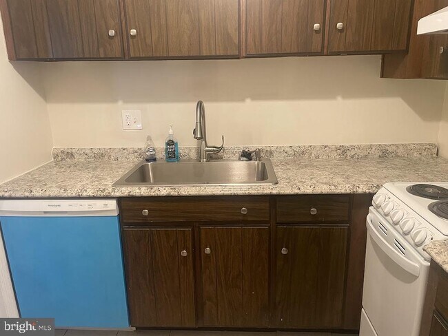 Building Photo - 10257 Arizona Cir