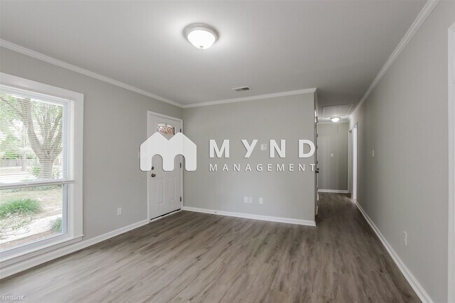 Building Photo - 3 br, 1 bath House - 8305 Hemby Wood Dr
