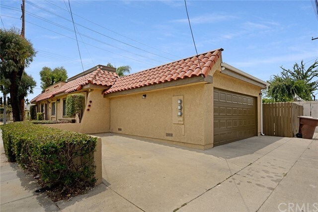Building Photo - 900 N Harbor Blvd
