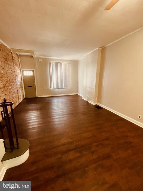 Building Photo - 2140 S Iseminger St