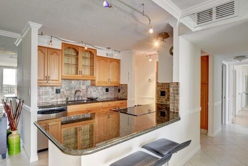 Foto del edificio - 2121 N Ocean Blvd