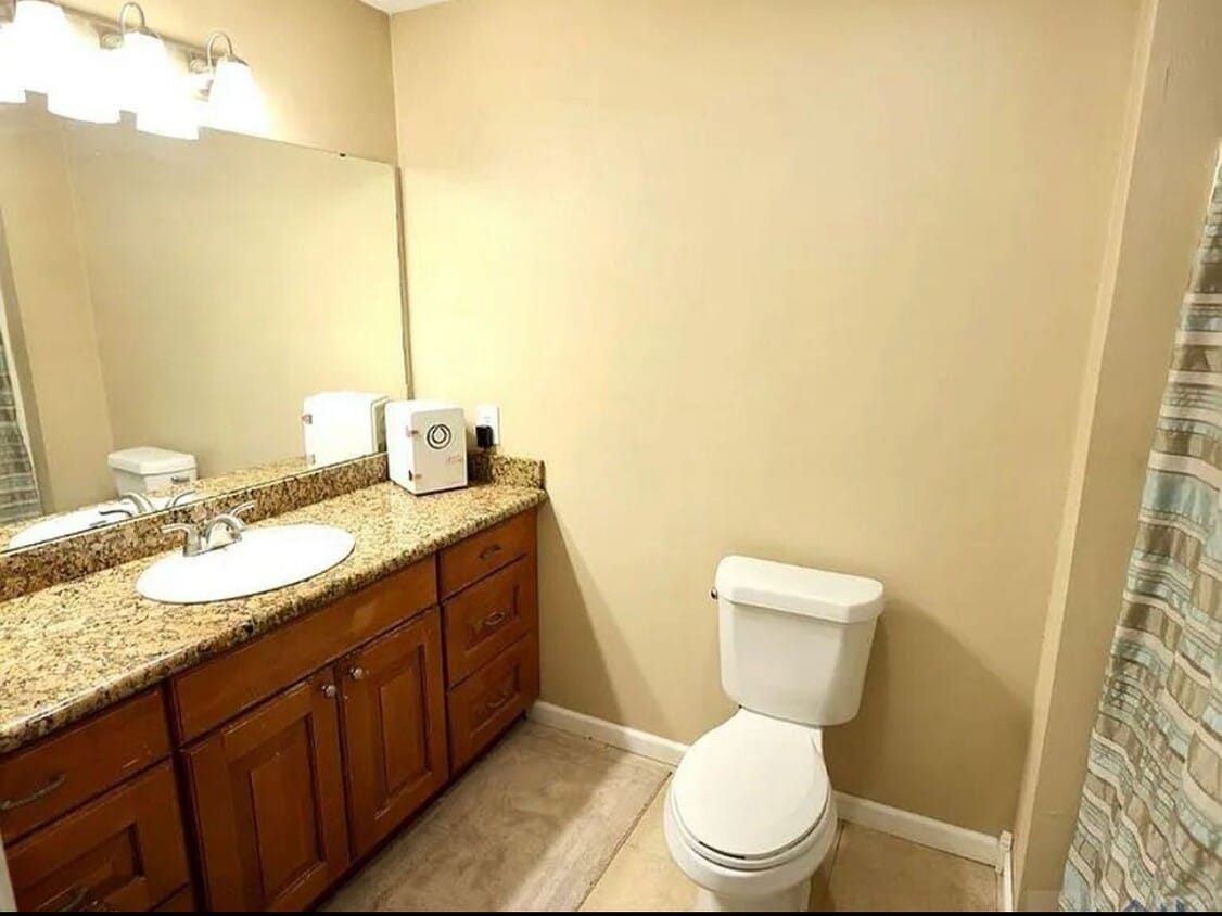 Primary Photo - 355 L Kirth Dr