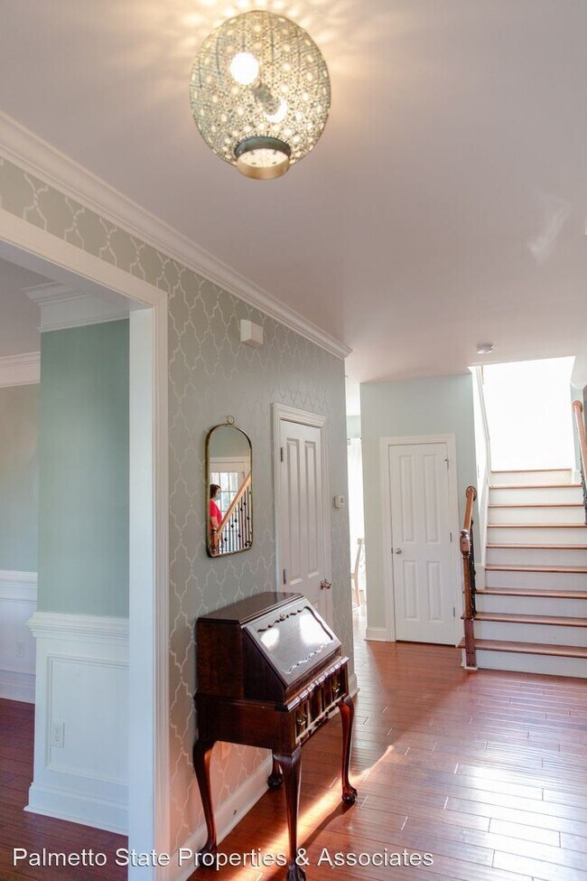 Building Photo - 4 br, 2.5 bath House - 2145 Sandy Point Lane