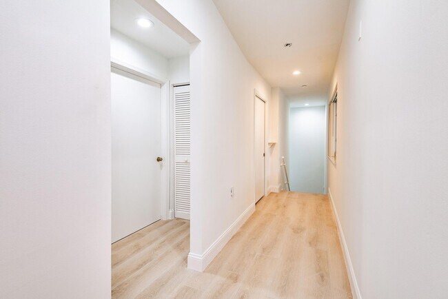 Foto del edificio - 380 NW 67th St