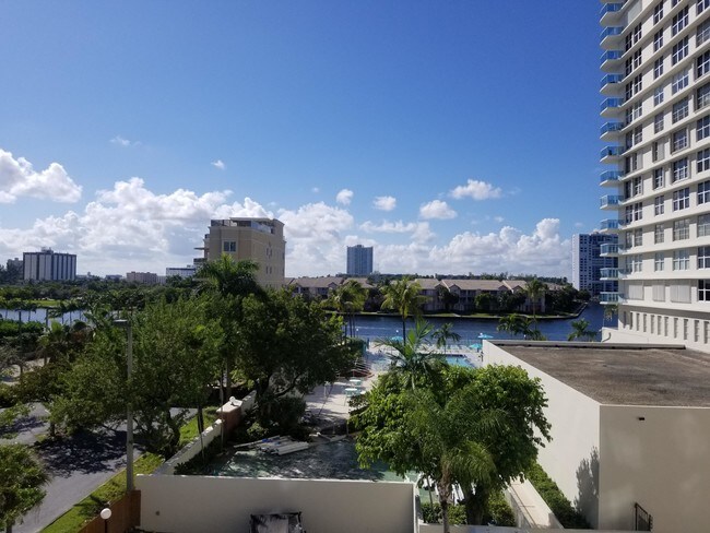 Foto del edificio - 3800 S Ocean Drive 312 Hollywood FL 33019