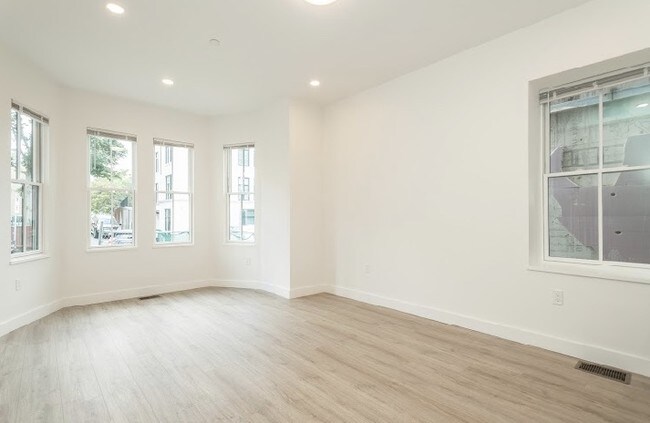 Foto del edificio - 1474 Tremont St
