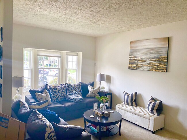 Foto del edificio - Stunning 3 BR/3.5 BA Townhome in Upper Mar...