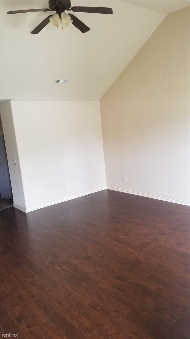 Foto del edificio - 3 br, 2 bath Duplex - 850 Oakwood Ct