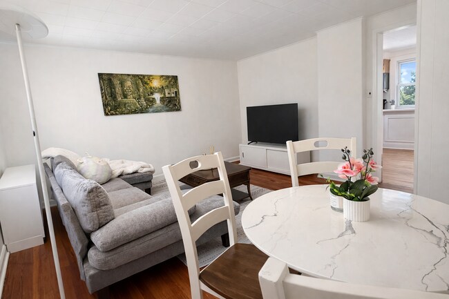 Sala de estar - Vista 1 - 131 Livingston Ave