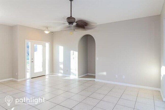 Building Photo - 3312 S Sumter Blvd