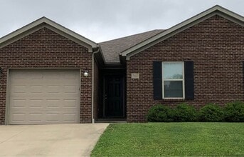 Building Photo - 706 Chatham Ct