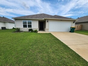Building Photo - 10209 Brandi Kay Dr
