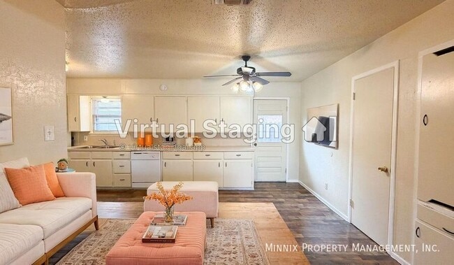 Building Photo - 2113 S Loop 289
