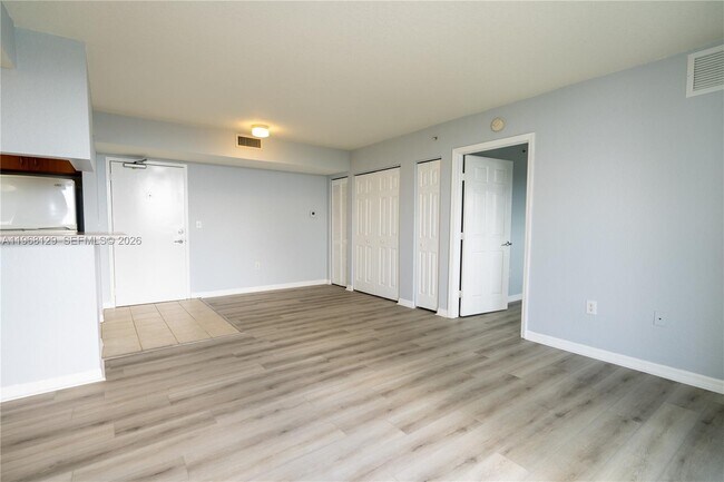 Foto del edificio - 816 NW 11th St