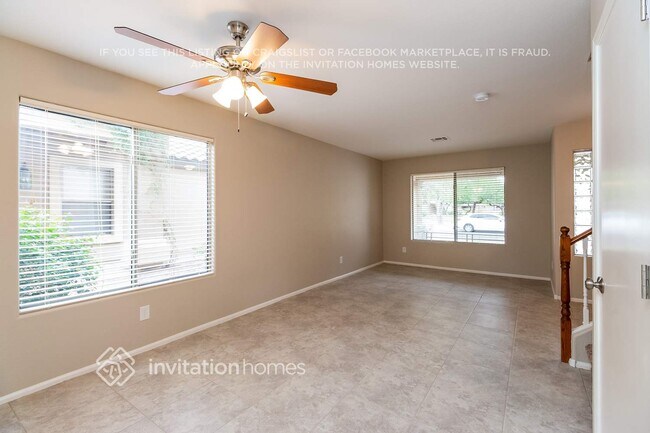 Building Photo - 785 E Beargrass Pl