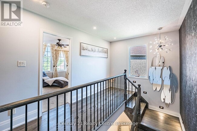 Building Photo - 26 Catchfly Crescent