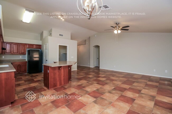 Building Photo - 538 W Country Estates Ave