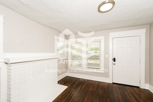 Foto del edificio - 1746 Center St S