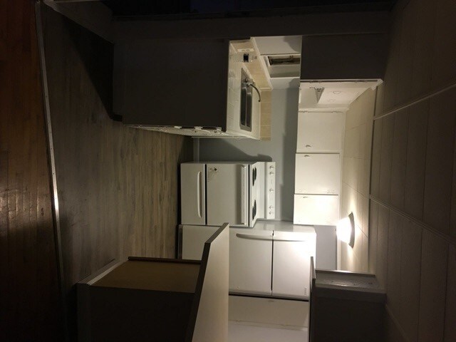 Foto del edificio - 12083 Winchester Ave
