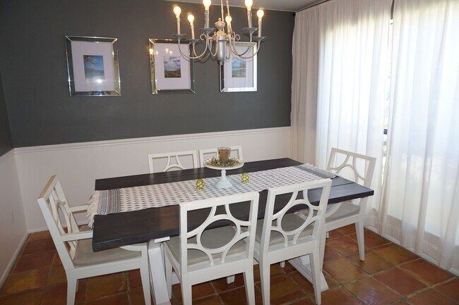 Foto del edificio - 4 br, 2.5 bath House - 9200 Fallworth St.