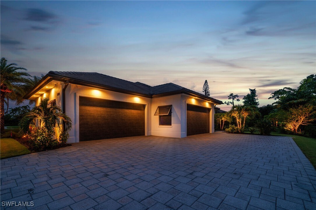 Foto principal - 15392 Old Pine Ct