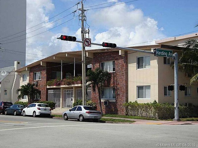 Foto del edificio - 305-369 69th St