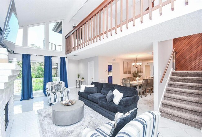 Foto del edificio - 18143 Bal Harbour Dr