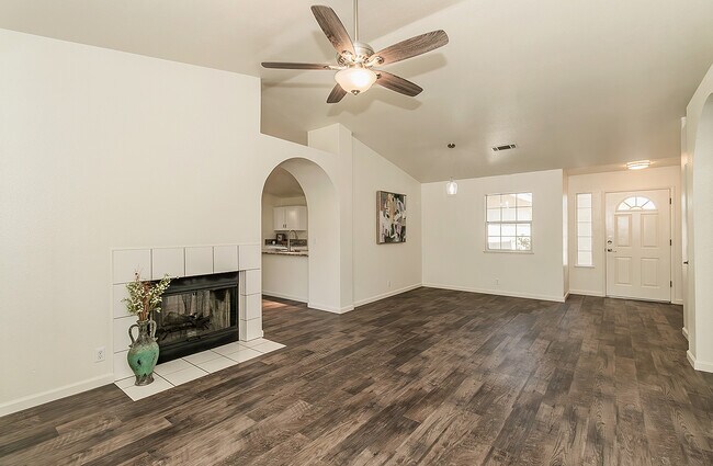 Building Photo - 1535 Morgan Dr