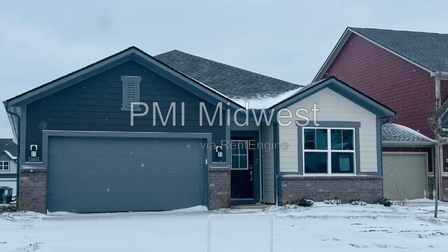 Building Photo - 691 Bedford Dr