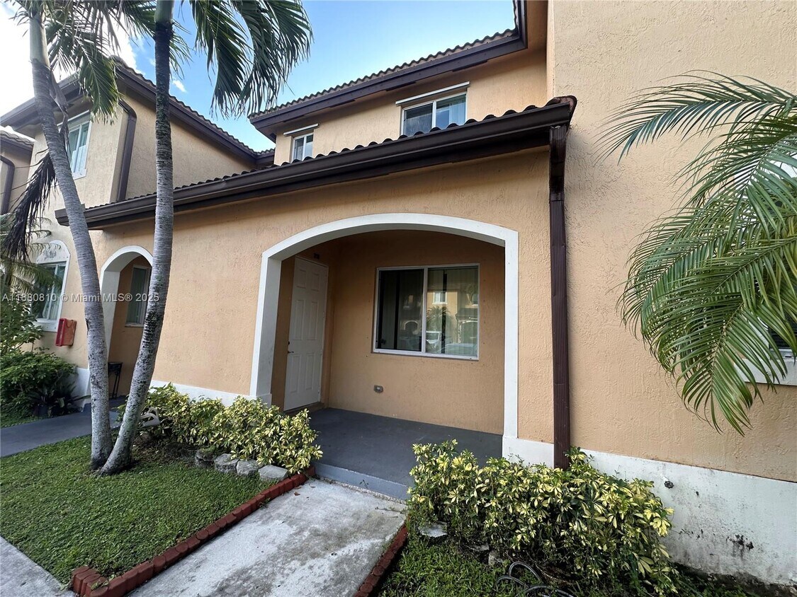 Primary Photo - 12080 SW 268th St