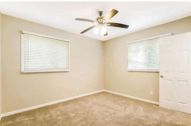 Foto del edificio - 9240 SW 106th St