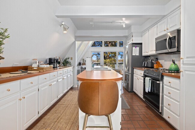 Foto del edificio - 11704 Dogwood Dr