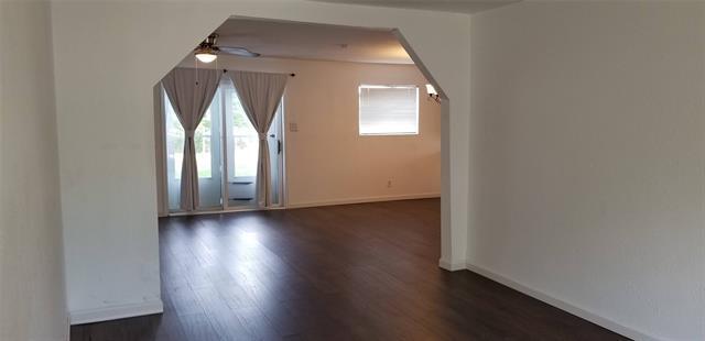 Foto del edificio - 10040 Tokowa Dr