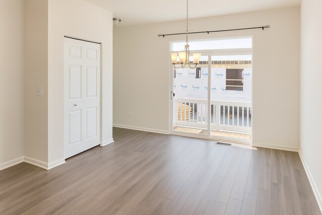 Building Photo - 842 Finley Dr