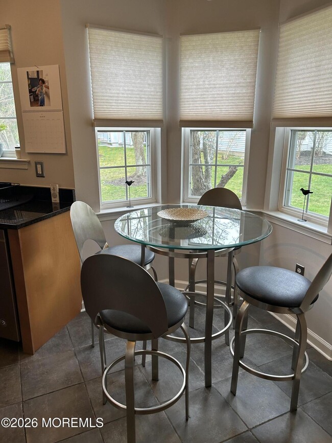 Building Photo - 165 Jefferson Dr