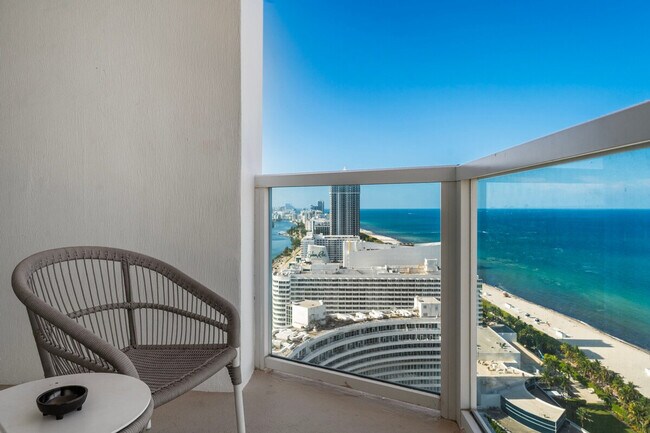 Foto del edificio - 4343 Collins Ave