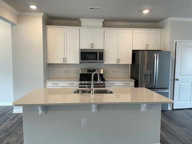 Building Photo - 519 Brushford Ln