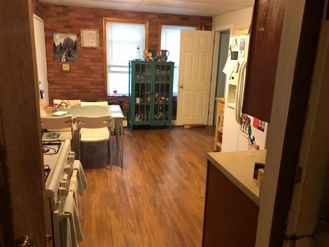 Building Photo - 9 Lowell Ter