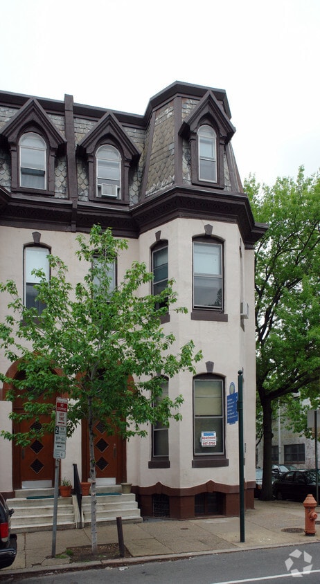 Building Photo - 160 N 21st St