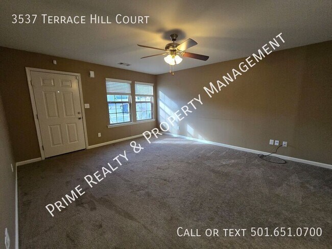 Foto del edificio - 3537 Terrace Hill Ct